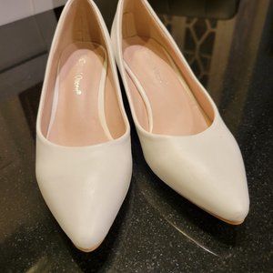 Women's Leatherette Stiletto Heel Closed Toe Pumps